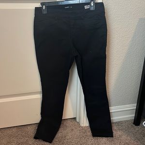 Black pixie pants